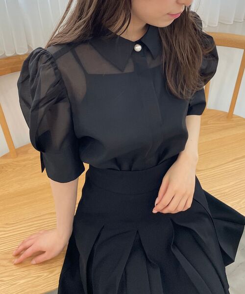 MAJESTIC LEGON（マジェスティックレゴン）の「シアーパフ袖シャツブラウス（シャツ/ブラウス・レディース・オフホワイト/ライトグレー/ピンクベージュ/ブラック・MEDIUM）」の9枚目の写真