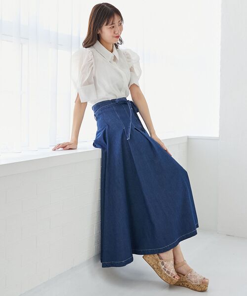 MAJESTIC LEGON（マジェスティックレゴン）の「シアーパフ袖シャツブラウス（シャツ/ブラウス・レディース・オフホワイト/ライトグレー/ピンクベージュ/ブラック・MEDIUM）」の6枚目の写真