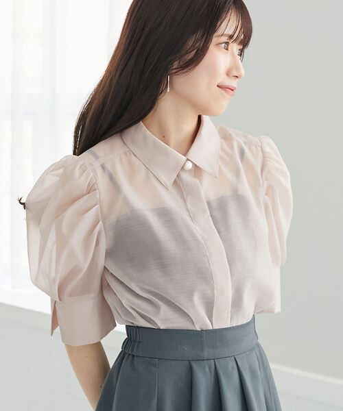 MAJESTIC LEGON（マジェスティックレゴン）の「シアーパフ袖シャツブラウス（シャツ/ブラウス・レディース・オフホワイト/ライトグレー/ピンクベージュ/ブラック・MEDIUM）」の22枚目の写真