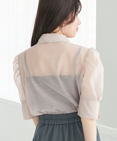 MAJESTIC LEGON（マジェスティックレゴン）の「シアーパフ袖シャツブラウス（シャツ/ブラウス・レディース・オフホワイト/ライトグレー/ピンクベージュ/ブラック・MEDIUM）」の20枚目の写真