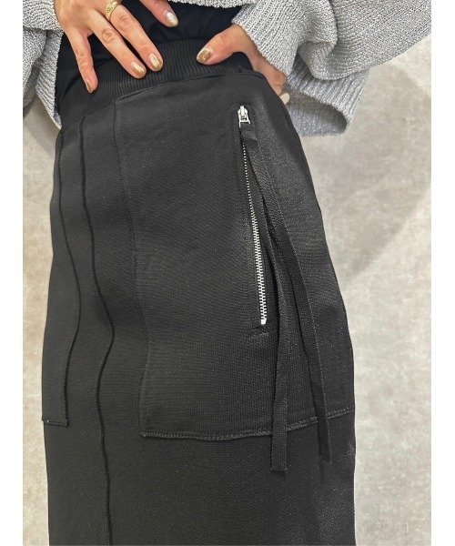 TRUNC(トランクエイティーエイト)の「Zip Pocket Knit Skirt(スカート・レディース・ブラック/グレー・FREE)」の17枚目の写真