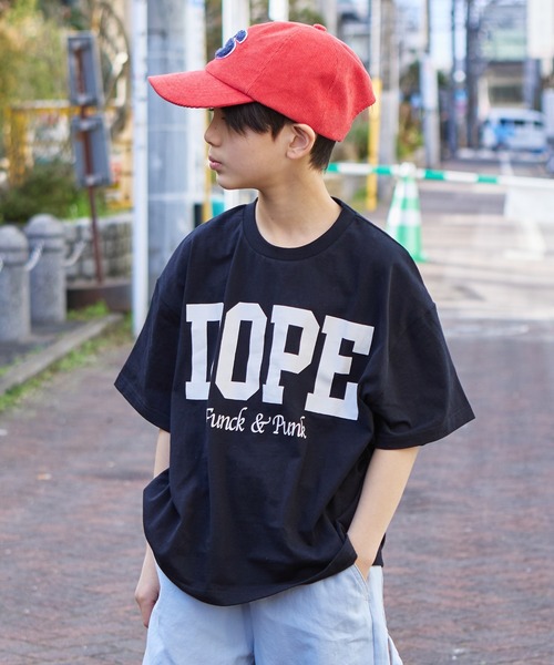 PAIRMANON STREET(ペアマノンストリート)の「【PAIRMANON STREET】アソート ストリート プリント ビッグシルエット 半袖 Tシャツ(Tシャツ/カットソー・キッズ・ホワイト系その他/ホワイト系その他3/レッド系その他/ブラック系その他4/ベージュ系その他/ベージュ系その他2/その他/ブラック系その他2/イエロー系その他/ブルー系その他2/グリーン系その他/ブルー系その他/その他1/その他2/ホワイト系その他2/ホワイト系その他4/ブラック系その他/ブラック系その他3/ブラック系その他5/ベージュ系その他3・100/110/120/130/140/150/90)」の7枚目の写真