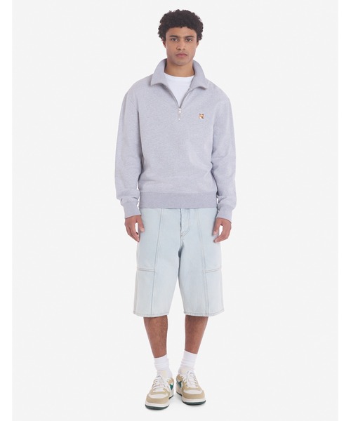 Maison Kitsune（メゾンキツネ）の「FOX HEAD PATCH COMFORT HALF ZIP SWEATSHIRT（スウェット・メンズ・ライトグレー/ブラック/スカイブルー系・XS/XL/L/M/S）」の5枚目の写真