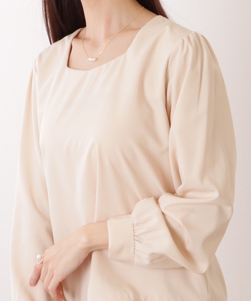 Lace Ladies(レースレディース)の「シンプル スクエア × ハートネック 長袖 プルオーバー(シャツ/ブラウス・レディース・ブラック/ベージュ・XL/M/S)」の1枚目の写真