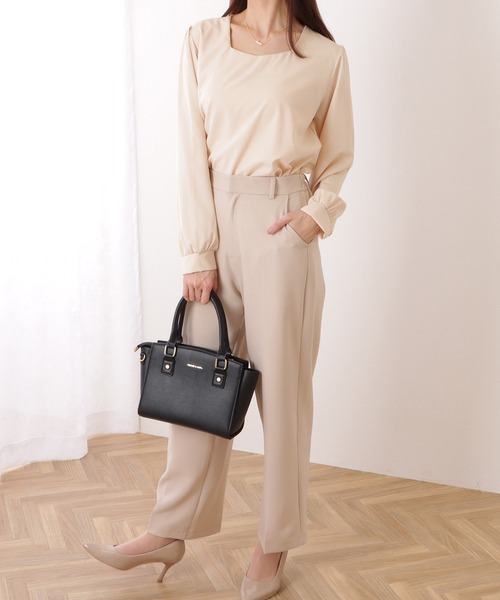 Lace Ladies(レースレディース)の「シンプル スクエア × ハートネック 長袖 プルオーバー(シャツ/ブラウス・レディース・ブラック/ベージュ・XL/M/S)」の4枚目の写真