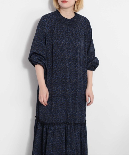 cepo（セポ）の「花柄シャーリングワンピース（ワンピース・レディース・ネイビー/オフホワイト・M）」の9枚目の写真