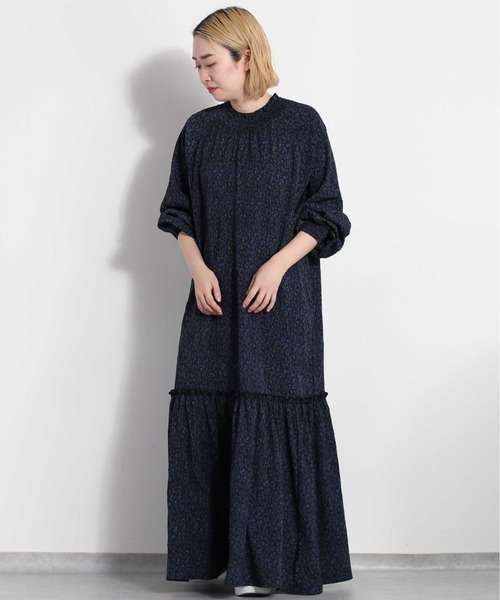 cepo（セポ）の「花柄シャーリングワンピース（ワンピース・レディース・ネイビー/オフホワイト・M）」の6枚目の写真