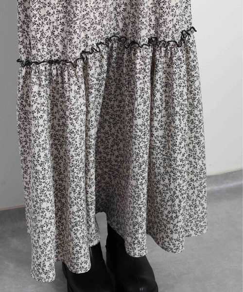 cepo（セポ）の「花柄シャーリングワンピース（ワンピース・レディース・ネイビー/オフホワイト・M）」の15枚目の写真