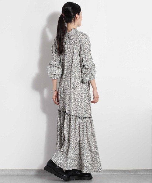 cepo（セポ）の「花柄シャーリングワンピース（ワンピース・レディース・ネイビー/オフホワイト・M）」の21枚目の写真