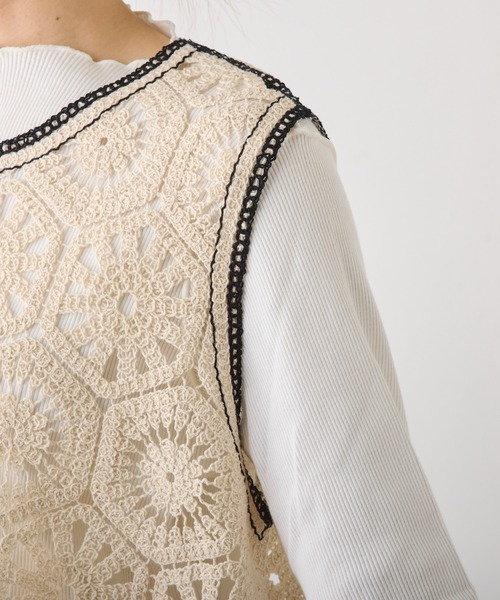 PUAL CE CIN(ピュアルセシン)の「かぎ針編み風微配色ベスト(ベスト・レディース・その他1・FREE)」の3枚目の写真