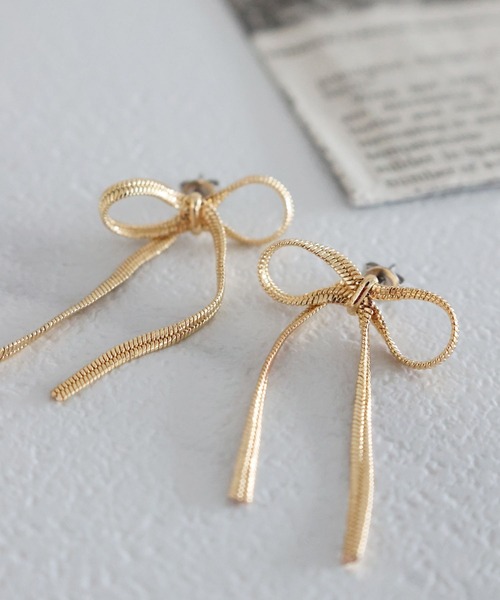 LAKOLE（ラコレ）の「スネークリボンピアス / 105171（ピアス（両耳用）・レディース・その他1/その他2・FREE）」の2枚目の写真