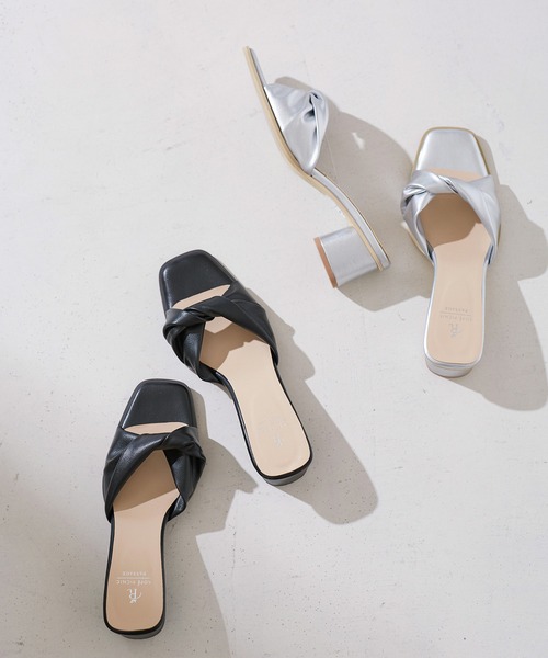 ROPE' PICNIC（ロペピクニック）の「ソフトツイストアッパーミュールサンダル（サンダル・レディース・ブラック/シルバー・24.0cm/23.0cm）」の15枚目の写真