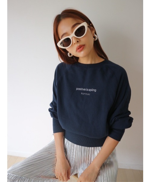 TRUNC（トランクエイティーエイト）の「Compact Logo Pullover（スウェット・レディース・ネイビー/ホワイト・FREE）」の4枚目の写真