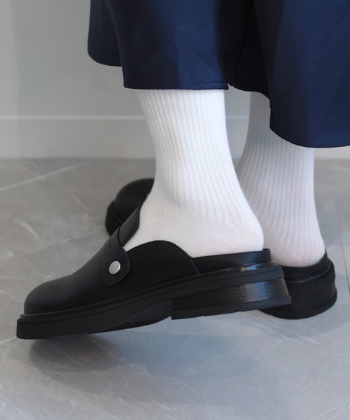 shoes365(シューズスリーシックスファイヴ)の「【shoes365】厚底スリッパ風レザーシューズ(ドレスシューズ・レディース・ブラック/オフホワイト・25.0cm/22.5cm/23.0cm/23.5cm/24.0cm/24.5cm)」の19枚目の写真