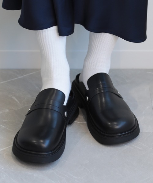 shoes365(シューズスリーシックスファイヴ)の「【shoes365】厚底スリッパ風レザーシューズ(ドレスシューズ・レディース・ブラック/オフホワイト・25.0cm/22.5cm/23.0cm/23.5cm/24.0cm/24.5cm)」の15枚目の写真