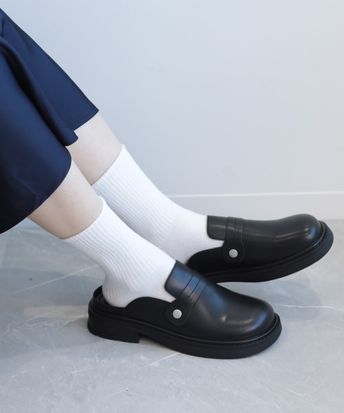 shoes365(シューズスリーシックスファイヴ)の「【shoes365】厚底スリッパ風レザーシューズ(ドレスシューズ・レディース・ブラック/オフホワイト・25.0cm/22.5cm/23.0cm/23.5cm/24.0cm/24.5cm)」の13枚目の写真