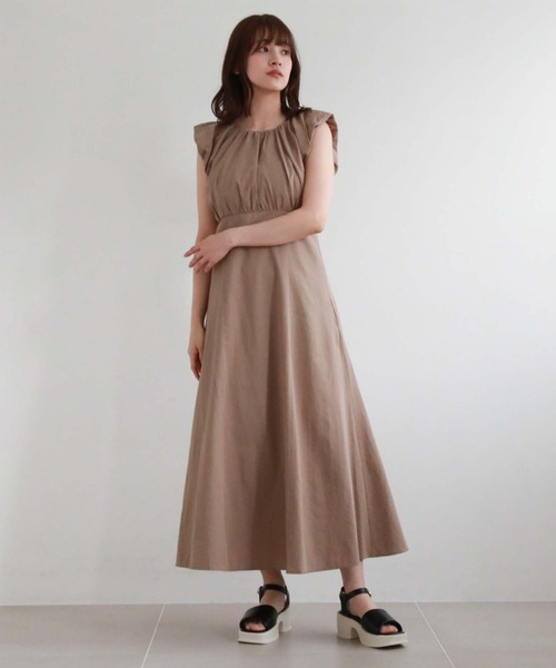 archives（アルシーヴ）の「バックレースアップバルーンノースリワンピース（ワンピース・レディース・アイボリー/ブラック/モカ・MEDIUM）」の18枚目の写真