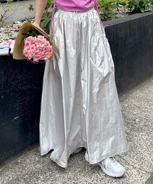 Alley by w closet（アリーバイダブルクローゼット）の「【Alley】ナイロンBIGポケットギャザースカート（スカート・レディース・ピンク/シルバー/オフホワイト/グリーン/ホワイト系その他・FREE）」の5枚目の写真