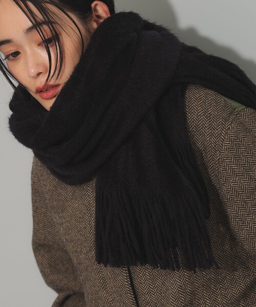 Ray BEAMS（レイビームス）の「無地 カラー ロング マフラー（マフラー・レディース・ブラック/ライトグレー/オフホワイト/ピンク/サックスブルー/ワイン・ONE SIZE）」の10枚目の写真