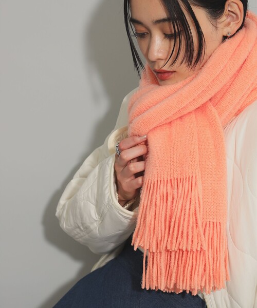 Ray BEAMS（レイビームス）の「無地 カラー ロング マフラー（マフラー・レディース・ブラック/ライトグレー/オフホワイト/ピンク/サックスブルー/ワイン・ONE SIZE）」の13枚目の写真