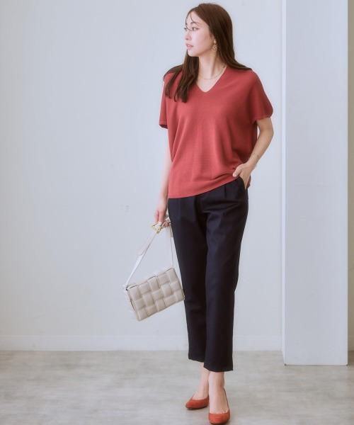 7days Life Styling（セブンデイズライフスタイリング）の「（接触冷感・毛玉になりにくい・ＵＶカット）綿混ドルマンＶネックニット（ニット/セーター・レディース・テラコッタ/シルバーグレー/グレイッシュベージュ/ブラック・S/M/L/LL）」の8枚目の写真