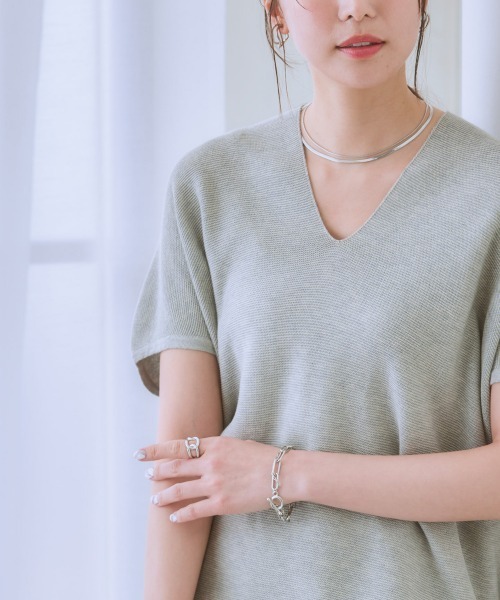 7days Life Styling（セブンデイズライフスタイリング）の「（接触冷感・毛玉になりにくい・ＵＶカット）綿混ドルマンＶネックニット（ニット/セーター・レディース・テラコッタ/シルバーグレー/グレイッシュベージュ/ブラック・S/M/L/LL）」の15枚目の写真