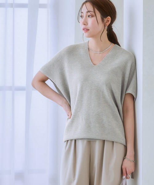 7days Life Styling（セブンデイズライフスタイリング）の「（接触冷感・毛玉になりにくい・ＵＶカット）綿混ドルマンＶネックニット（ニット/セーター・レディース・テラコッタ/シルバーグレー/グレイッシュベージュ/ブラック・S/M/L/LL）」の16枚目の写真