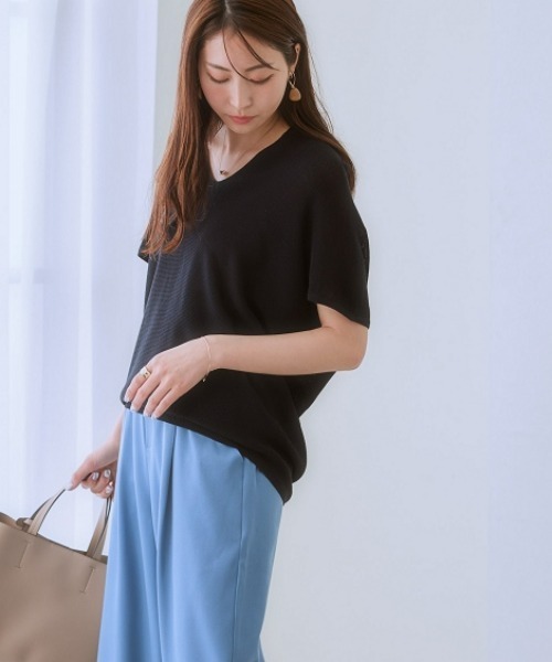 7days Life Styling（セブンデイズライフスタイリング）の「（接触冷感・毛玉になりにくい・ＵＶカット）綿混ドルマンＶネックニット（ニット/セーター・レディース・テラコッタ/シルバーグレー/グレイッシュベージュ/ブラック・S/M/L/LL）」の9枚目の写真
