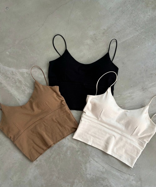 Amiur(エミレ)の「back open bra top / バックオープンブラトップ(キャミソール・レディース・ブラウン/ブラック/アイボリー・FREE)」の4枚目の写真