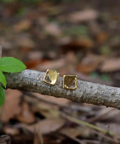 TEN.(テン)の「【ZOZO限定】18KGP エルフピアス(ピアス(両耳用)・レディース・ゴールド・FREE)」の4枚目の写真