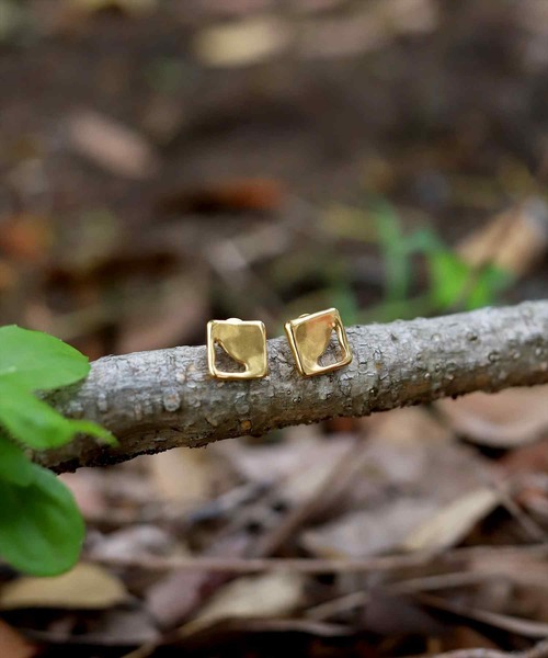 TEN.(テン)の「【ZOZO限定】18KGP エルフピアス(ピアス(両耳用)・レディース・ゴールド・FREE)」の5枚目の写真