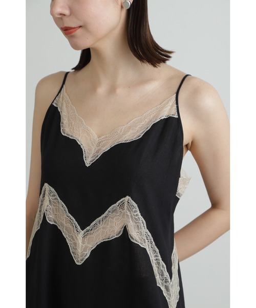 JILL STUART（ジルスチュアート）の「◆レーヨン麻キャミワンピース（ワンピース・レディース・ブラック/ブルー・2/4）」の9枚目の写真