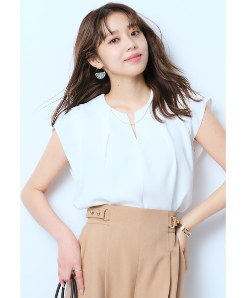 【新品】ジャスグリッティー フロントチェーンタックブラウス　アプワイザーリッシェ 新品】ジャスグリッティー フロントチェーンタックブラウス