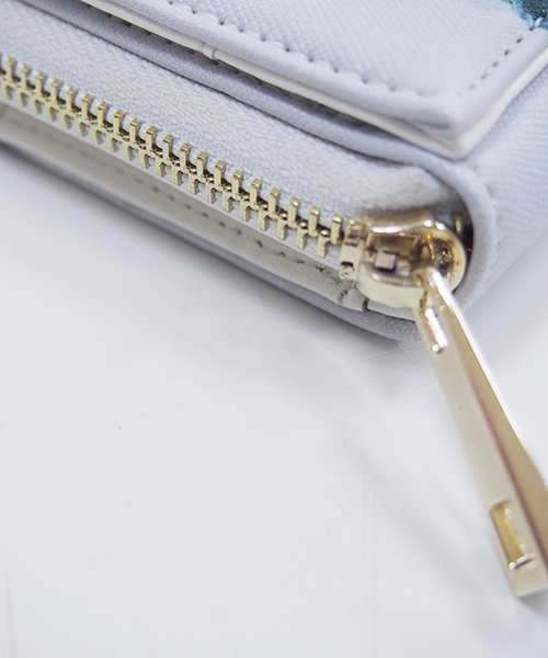 one after another NICE CLAUP（ワンアフターアナザーナイスクラップ）の「【mina1月号掲載 ナイスクラップ】オリジナル花柄ウォレット（財布・レディース・グレー/ピンク/ブラック・FREE）」の4枚目の写真