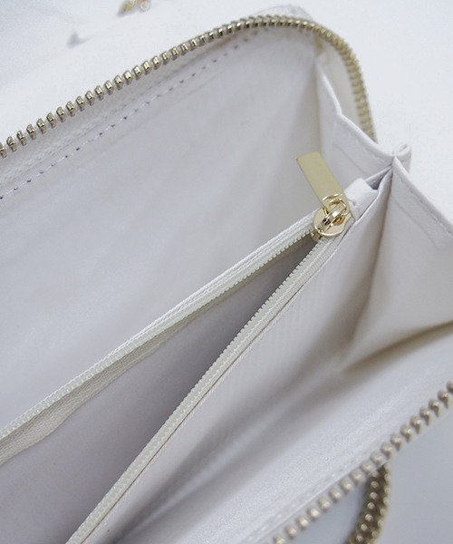 one after another NICE CLAUP（ワンアフターアナザーナイスクラップ）の「【mina1月号掲載 ナイスクラップ】オリジナル花柄ウォレット（財布・レディース・グレー/ピンク/ブラック・FREE）」の6枚目の写真