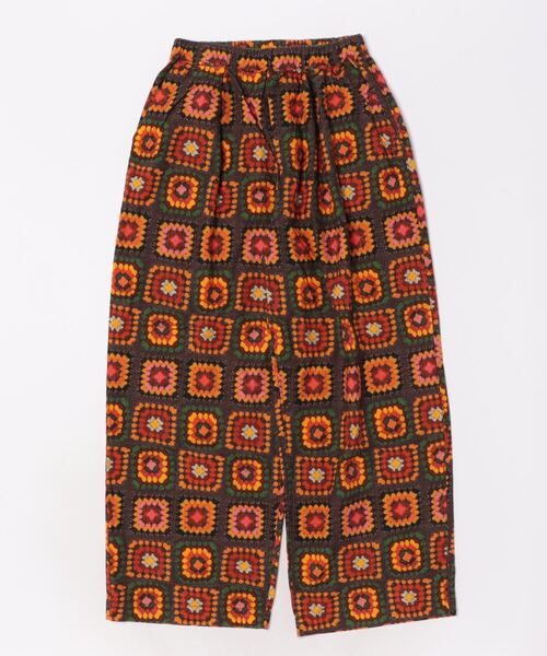 A BOND（アボンド）の「タックイージーパンツ/おとな（その他パンツ・レディース・ベージュ/チャコール/ピンク・160cm/170cm）」の2枚目の写真