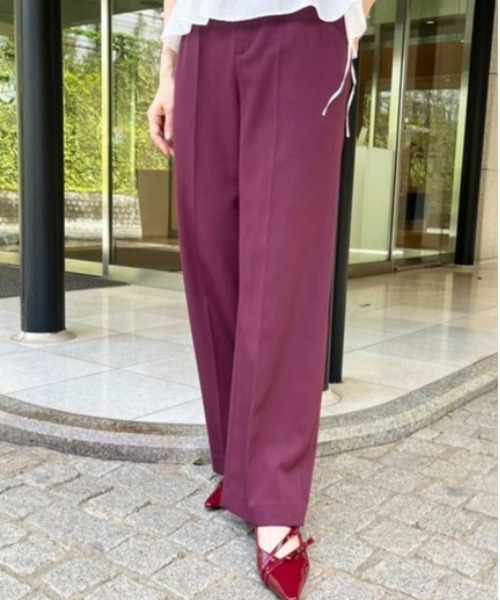 LILY BROWN(リリーブラウン)の「ウエストスリムストレートパンツ(その他パンツ・レディース・ブラック/ブルー/ワインレッド・0/1)」の3枚目の写真
