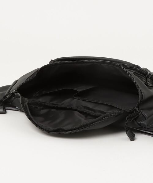 FILA（フィラ）の「ＦＩＬＡ くすみカラーボディバッグ（ボディバッグ/ウエストポーチ・メンズ・グレー/サックスブルー/ブラック/ベージュ・FREE）」の13枚目の写真