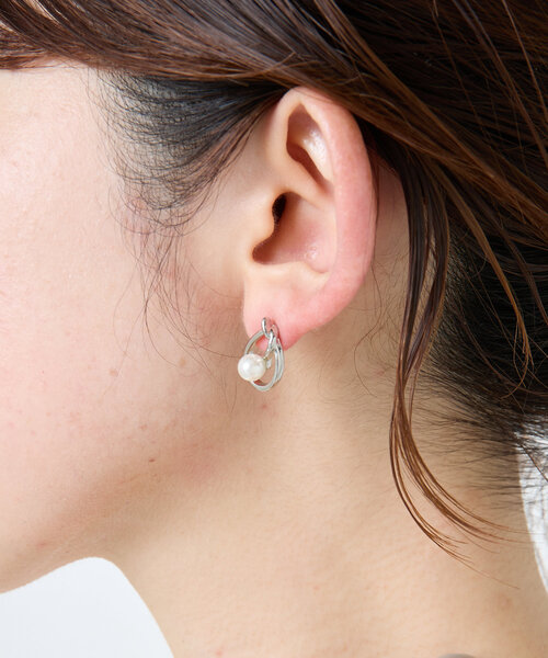 PAPILLONNER（パピヨネ）の「ノットパールピアス（ピアス（両耳用）・レディース・シルバー/ゴールド・FREE）」の15枚目の写真