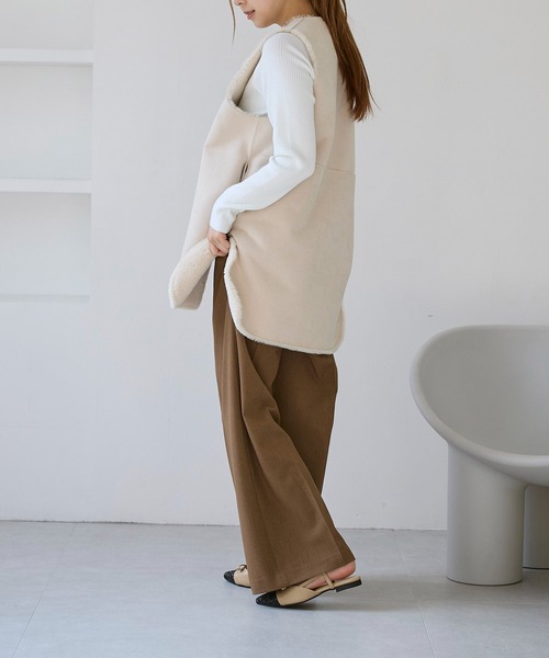 carino（カリーノ）の「グリッターコンビフラットシューズ（パンプス・レディース・ホワイト系その他2/クリアブラック/ベージュ系その他・22.5cm/23cm/23.5cm/24cm/24.5cm）」の21枚目の写真