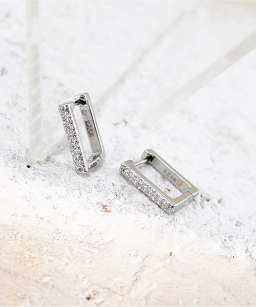 styiro(スタイロ)の「ニッケルフリー ラインストーンメタルフープピアス(ピアス(両耳用)・レディース・シルバー/シルバー系2/ゴールド系2/ゴールド・FREE)」の6枚目の写真