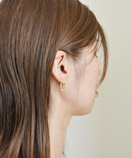 styiro(スタイロ)の「ニッケルフリー ラインストーンメタルフープピアス(ピアス(両耳用)・レディース・シルバー/シルバー系2/ゴールド系2/ゴールド・FREE)」の11枚目の写真