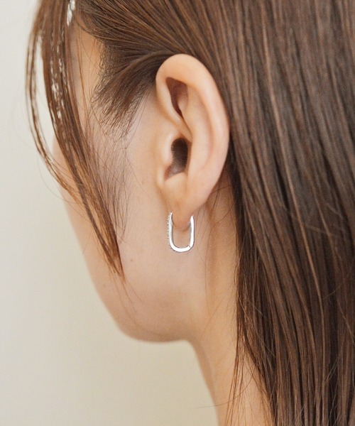 styiro(スタイロ)の「ニッケルフリー ラインストーンメタルフープピアス(ピアス(両耳用)・レディース・シルバー/シルバー系2/ゴールド系2/ゴールド・FREE)」の12枚目の写真