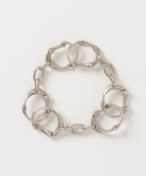 TAKAHIROMIYASHITATheSoloIst.（タカヒロミヤシタザソロイスト）の「TAKAHIROMIYASHITATheSoloist. / タカヒロミヤシタ ザソロイスト：bone shaped carabiner bracelet.-S-：sa0036ss23[RIP]（ブレスレット・メンズ・シルバー/ブラック・FREE）」の2枚目の写真