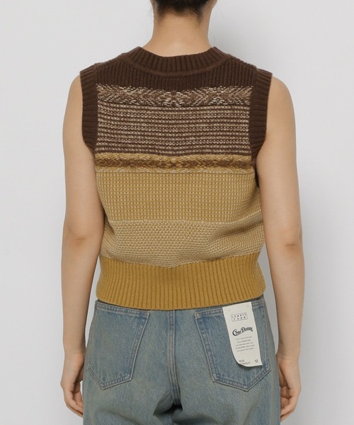 LOWRYS FARM（ローリーズファーム）の「ガラベスト　 133790（ベスト・レディース・イエロー/ピンク・FREE）」の12枚目の写真