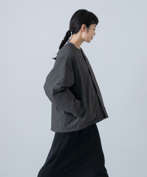 かぐれ（カグレ）の「中綿ノーカラージャケット（ダウン