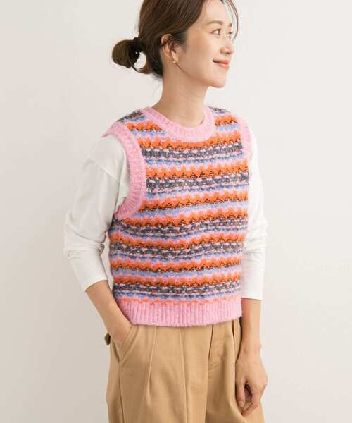 LE GLAZIK（ルグラジック）の「Le GLAZIK　クルーネック総柄ベスト（ベスト・レディース・グレー系その他/ピンク系その他・36）」の6枚目の写真