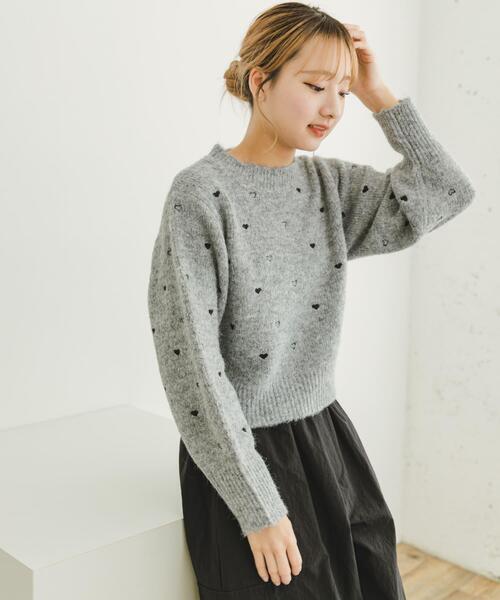 ITEMS URBANRESEARCH（アイテムズ アーバンリサーチ）の「ハートモチーフニットプルオーバー（ニット/セーター・レディース・ベージュ/ネイビー/グレー・FREE）」の19枚目の写真