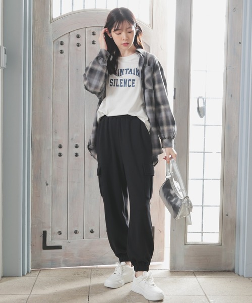 Honeys(ハニーズ)の「【ハニぽか】あったかカーゴパンツ(カーゴパンツ・レディース・ピンク/アイボリー/ブラック/カーキ・SS/S/M/L)」の10枚目の写真