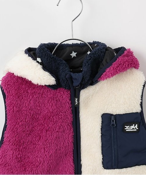 X-girl Stages(エックスガールステージス)の「フラッフィーベスト(ベスト・キッズ・ブラック/アイボリー/マルチ・80cm/90cm/100cm/110cm/120cm/130cm/140cm)」の4枚目の写真